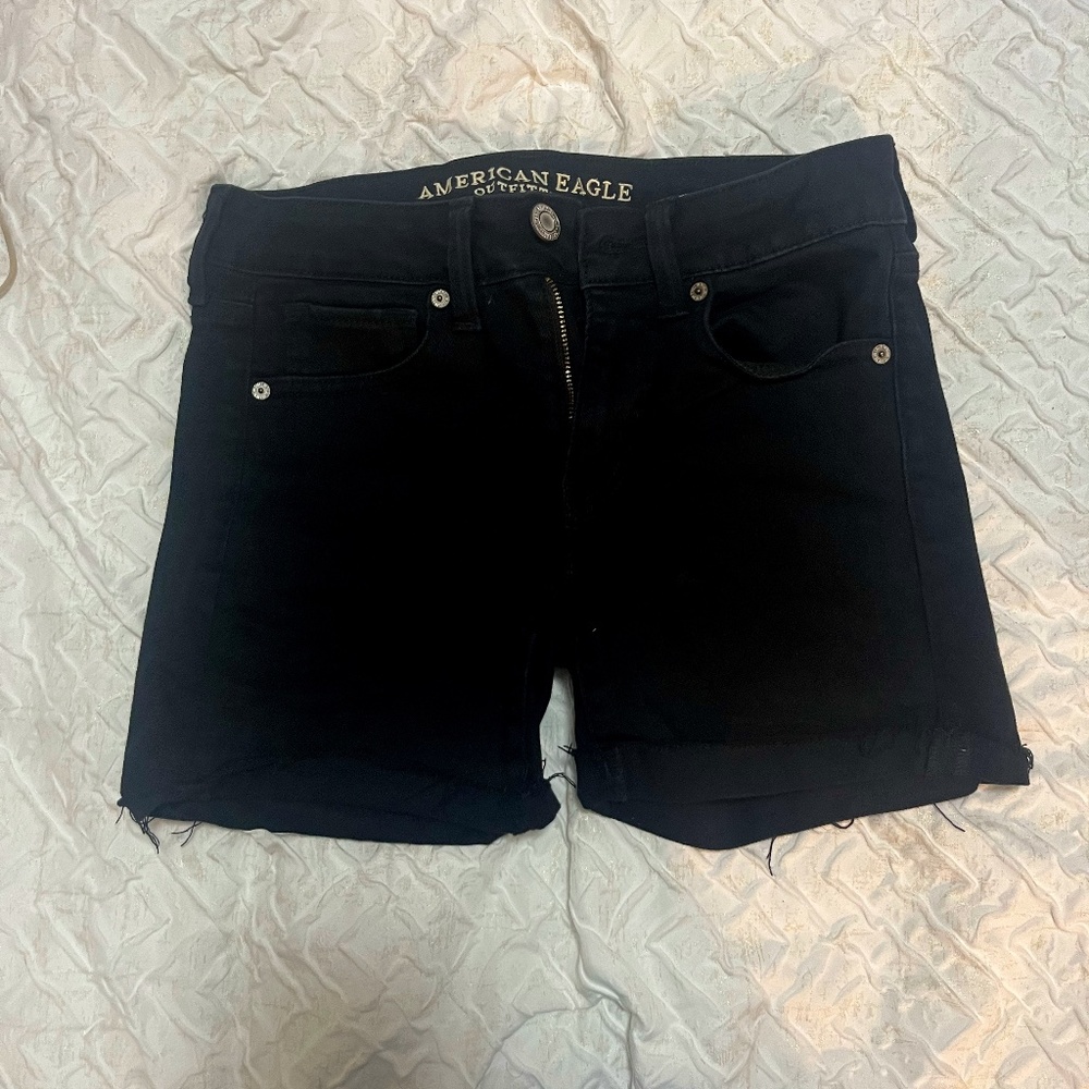American Eagle black shorts